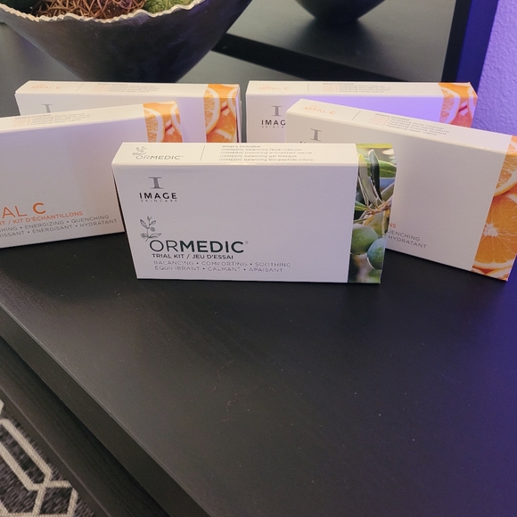 Image Skincare Trial Kits - Picture 2 of 3